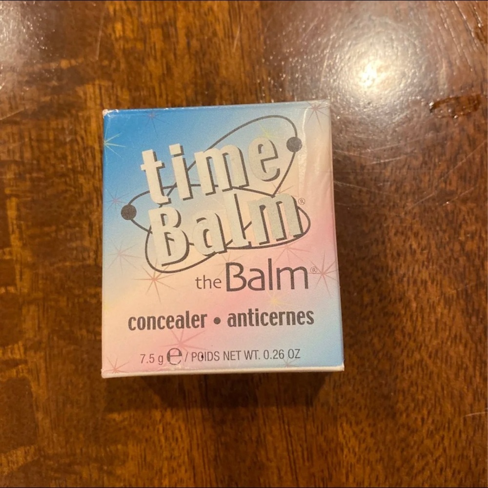 TheBalm NWT Concealer Just Before Dark
